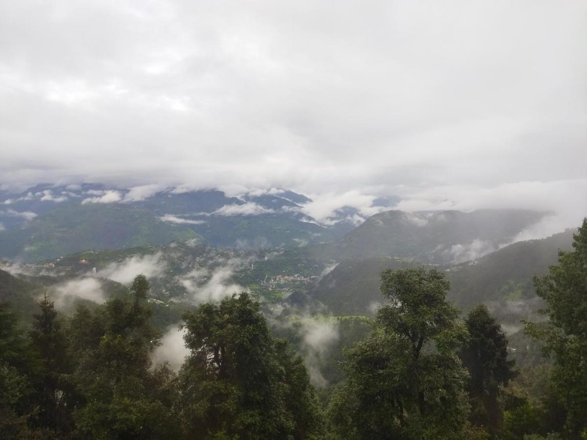 Surya Resort Dalhousie Esterno foto